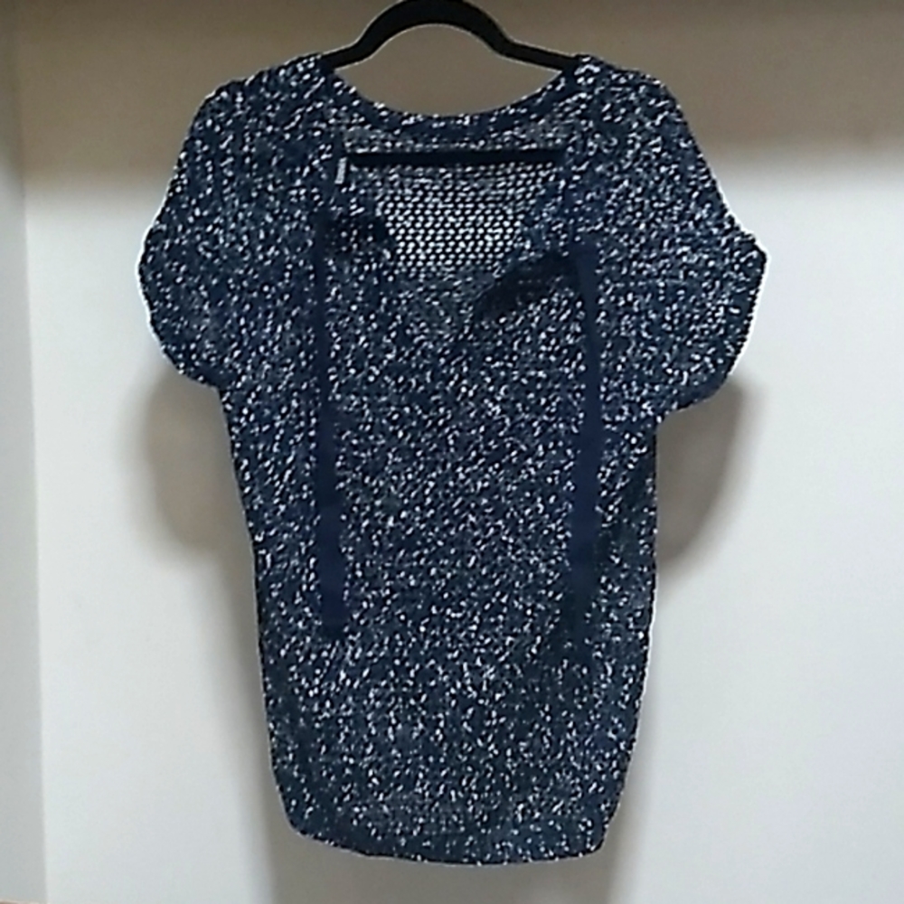 Women's sweater